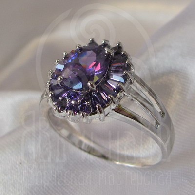 Кольцо ю0439"Фианит фиолетовый" серебрение